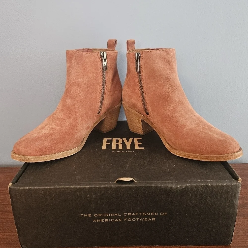 Frye color rosewood